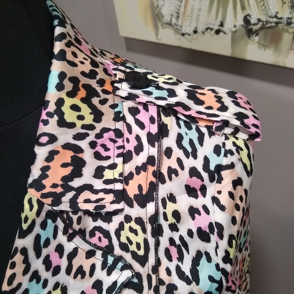 BCBG Maxazria Multi Color Animal Print Trench Style Duster - Picture 13 of 16